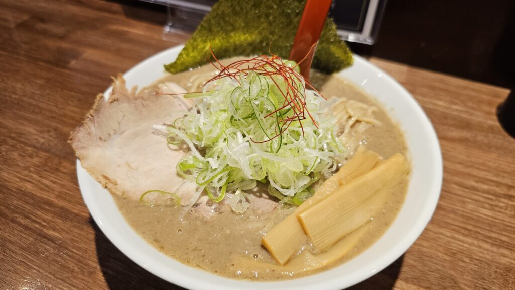 超濃厚煮干し中華そば